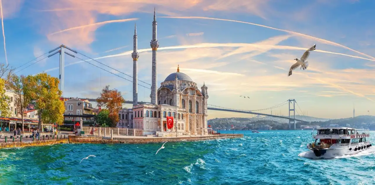 Bosphorus Boat Tours - general.tour